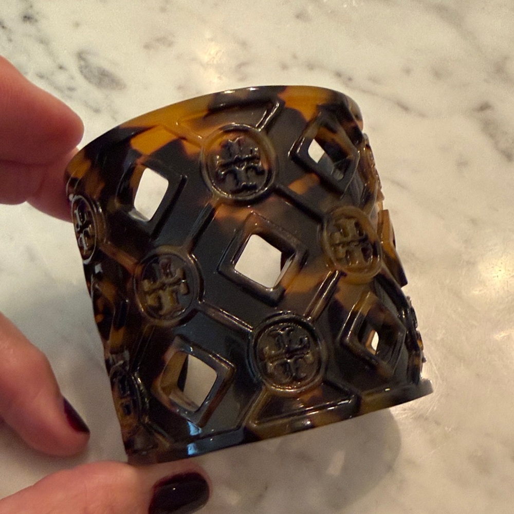 Tory Burch tortoise shell resin cuff bracelet